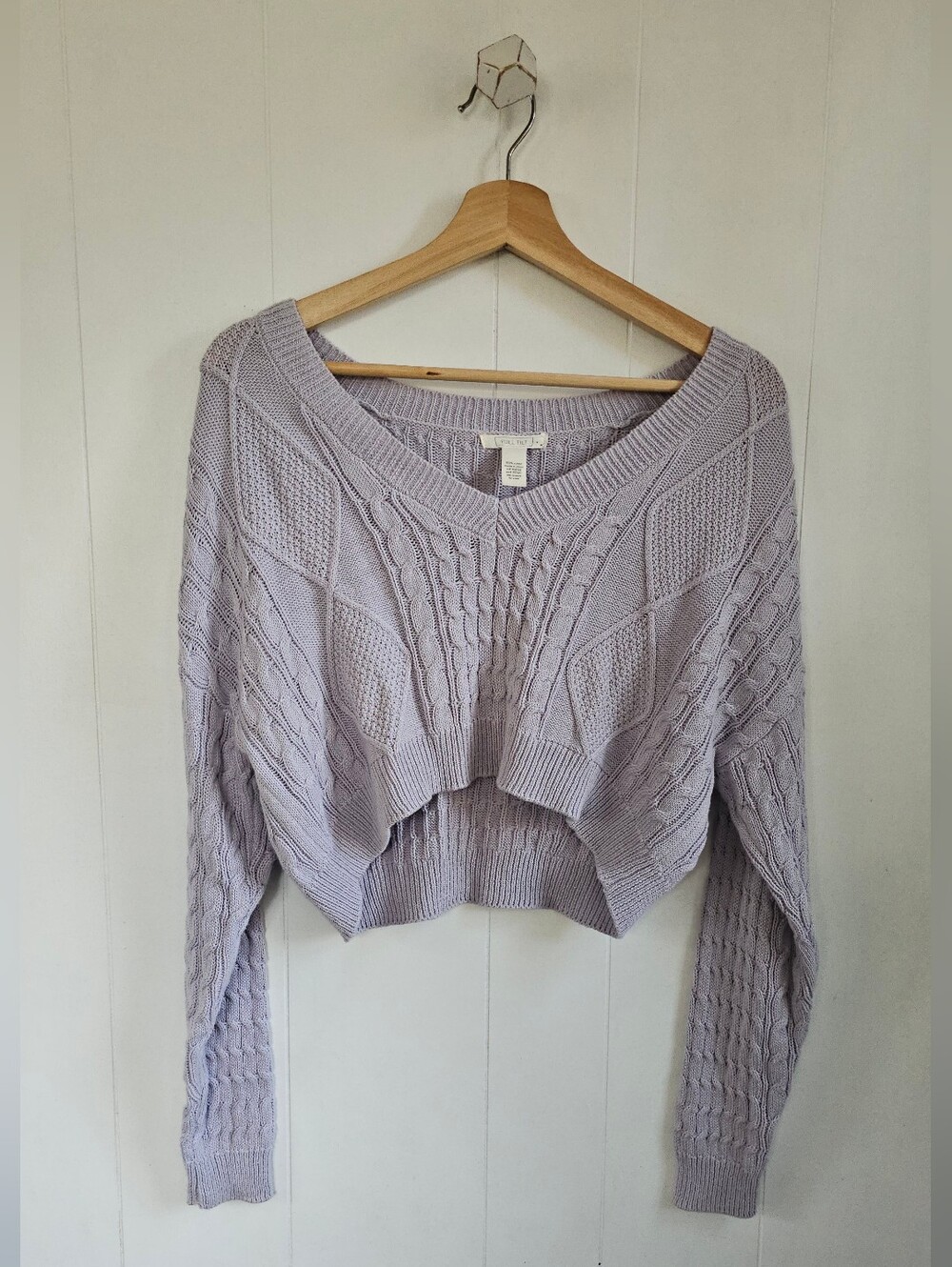 FULL TILT V-Neck Cable Knit Cropped Sweater